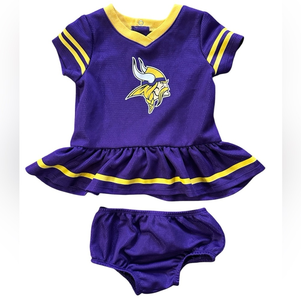 NFL MN Vikings Cheerleader Dress and Diaper Cover Set Size 3-6m Baby girl